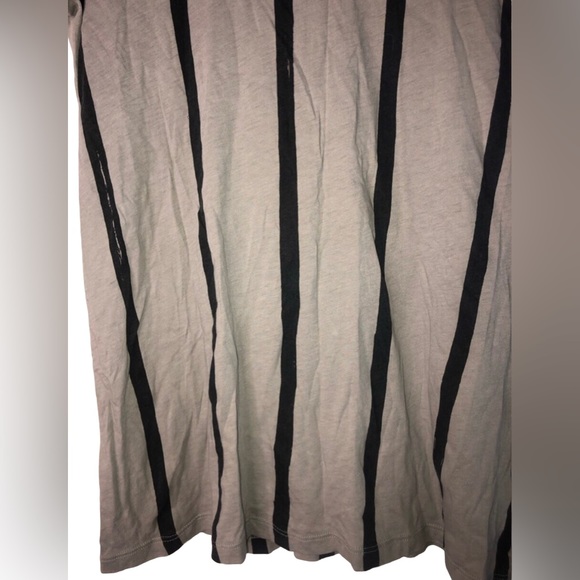 NEW Sass & Bide Lightweight Gray/ Tan Striped Beaded Shoulder Tee Size Small - Picture 3 of 7